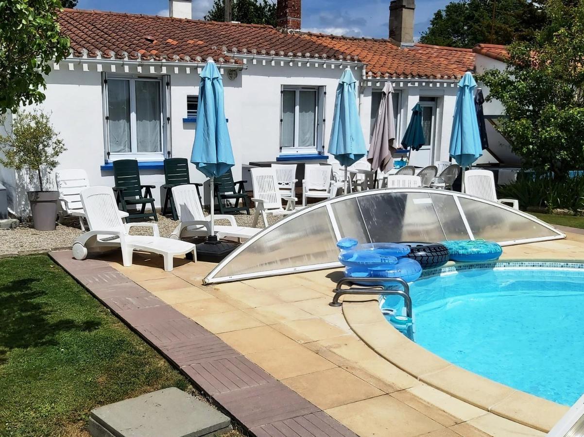 Villa Octaviere Gite Rural La Chapelle-Achard Eksteriør billede